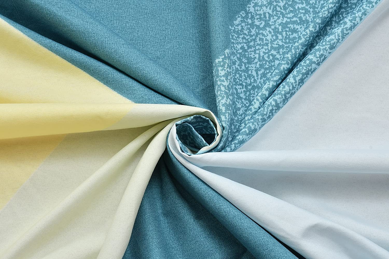 THE HOME STYLE 350TC Super Soft Glace Cotton AC Comforter King Size Double Bed with 1 Flat Bedsheet-90x100 Inch and 2 Pillow Cover ll 4Pc Bedding Set (Comforter with Bedsheet, Light Iceberg Blue)