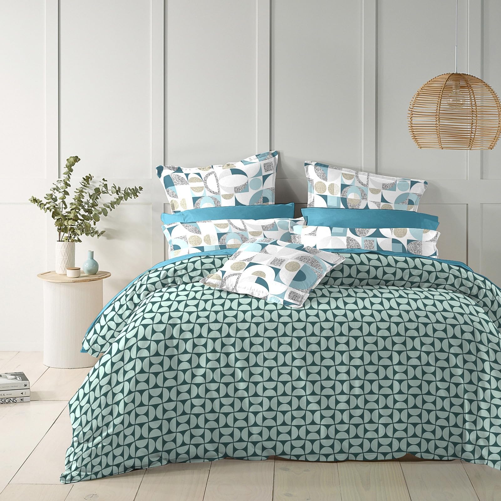 THE HOME STYLE Cotton Feel Glace Cotton Elastic Fitted Printed King Size Double Bed Bedsheet with 2 Pillow Cover